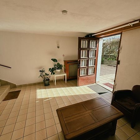 Duplex Avec Jardin - Proche Paris - Disneyland - Rer - Нуази-ле-Гран Экстерьер фото